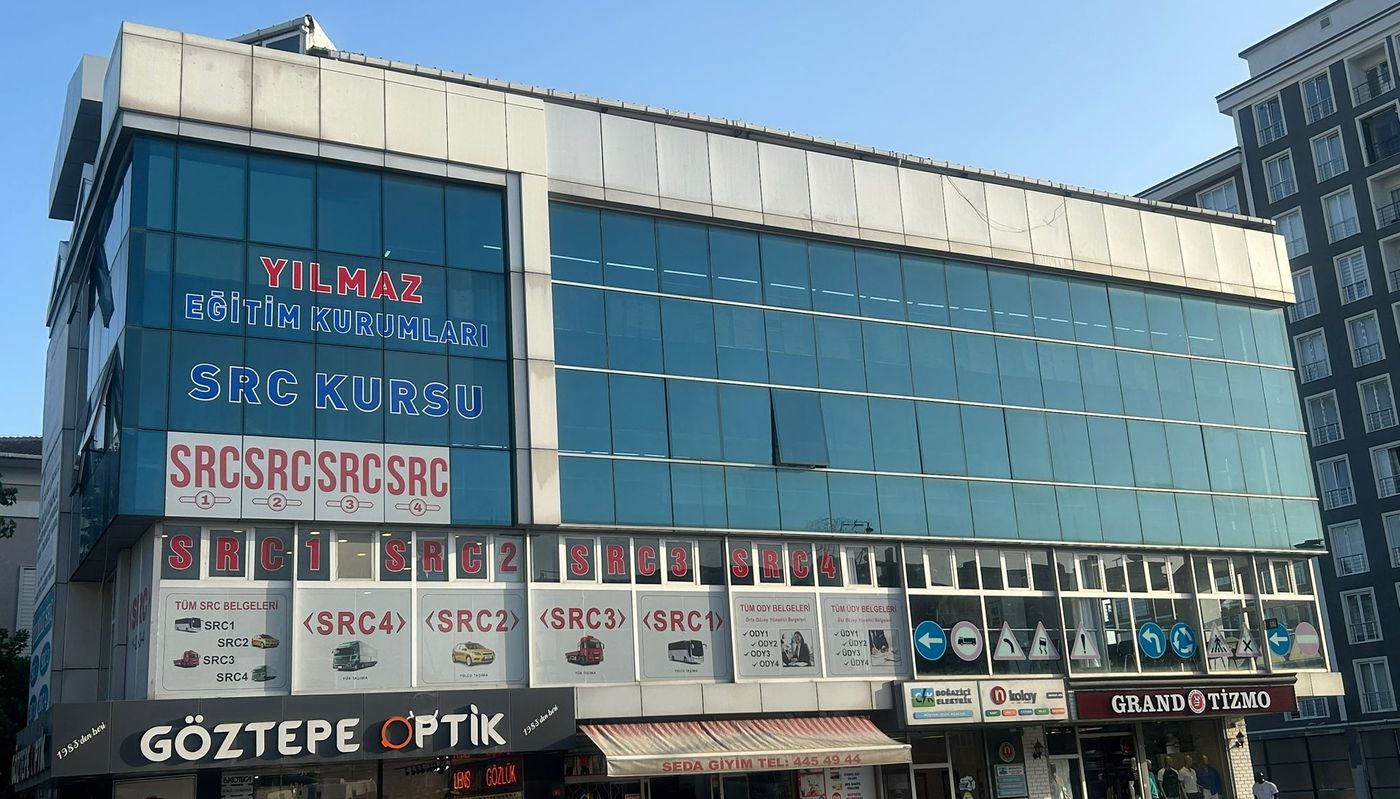 Kurs binasının cephesi, Velioğlu Caddesi No:127